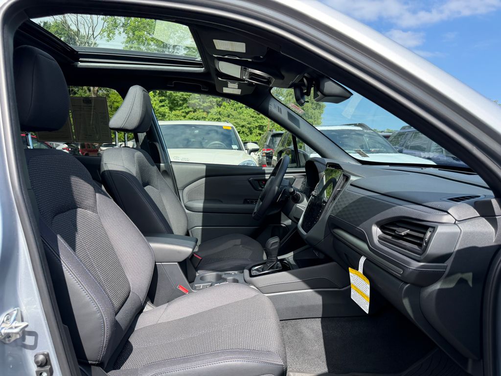 2025 Subaru Forester Premium - Photo 18