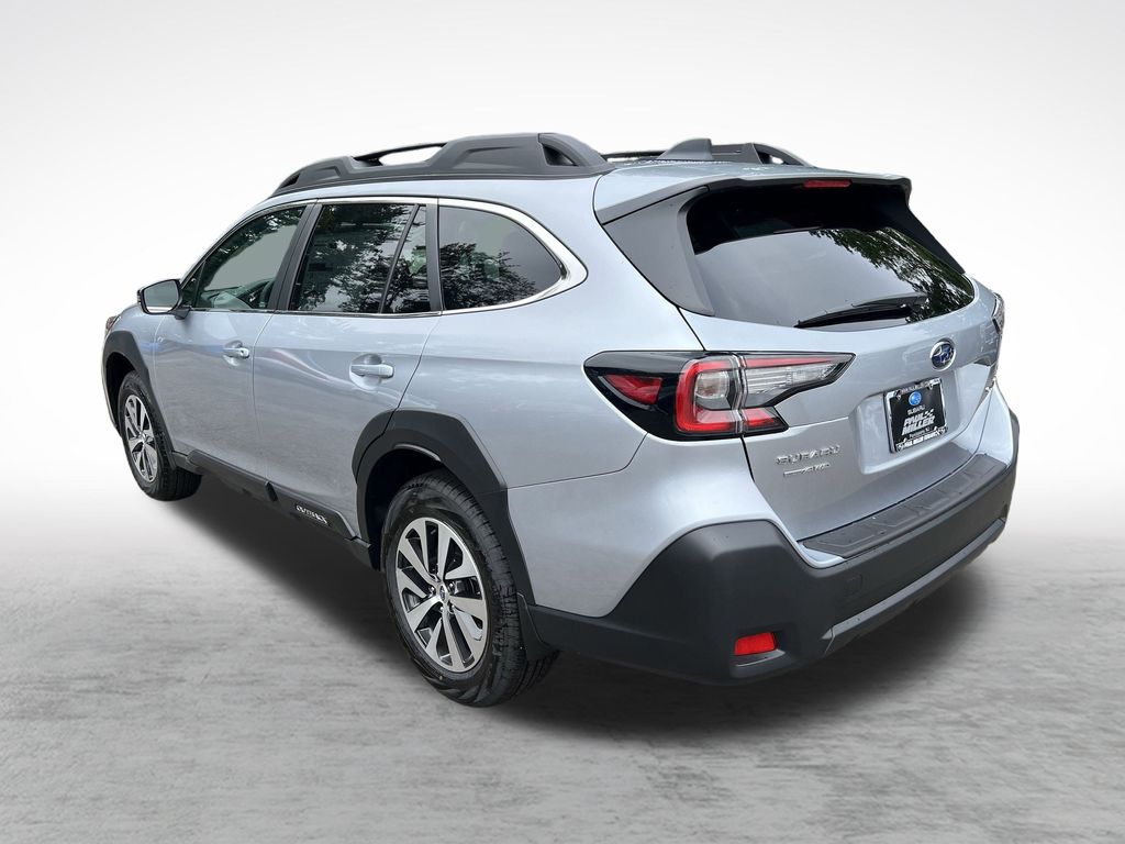 2025 Subaru Outback Premium photo 2