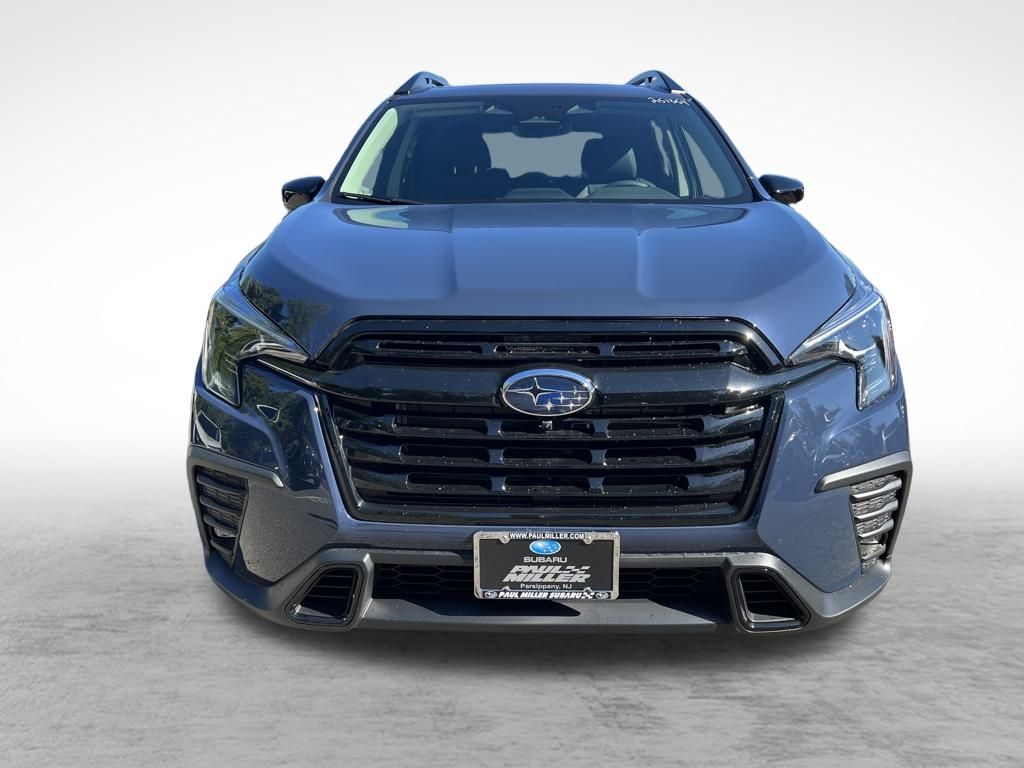 2025 Subaru Ascent Onyx Edition Touring photo 2