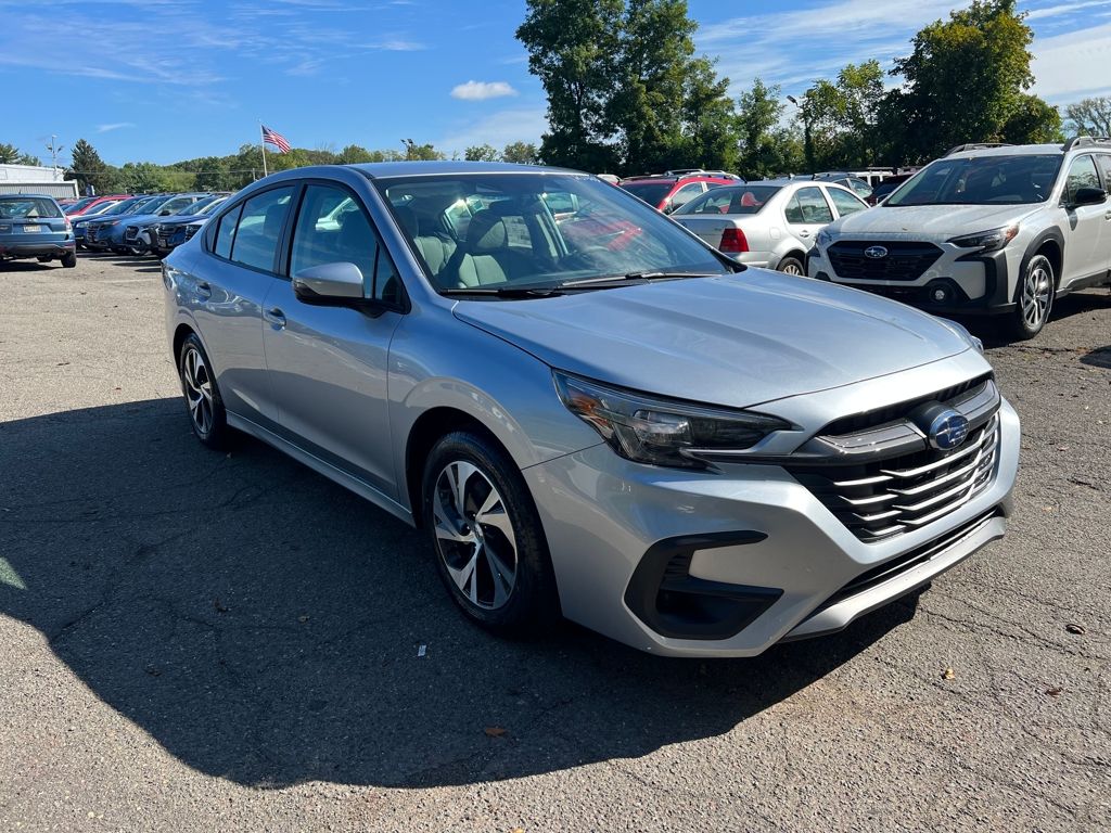 2025 Subaru Legacy Premium photo 3