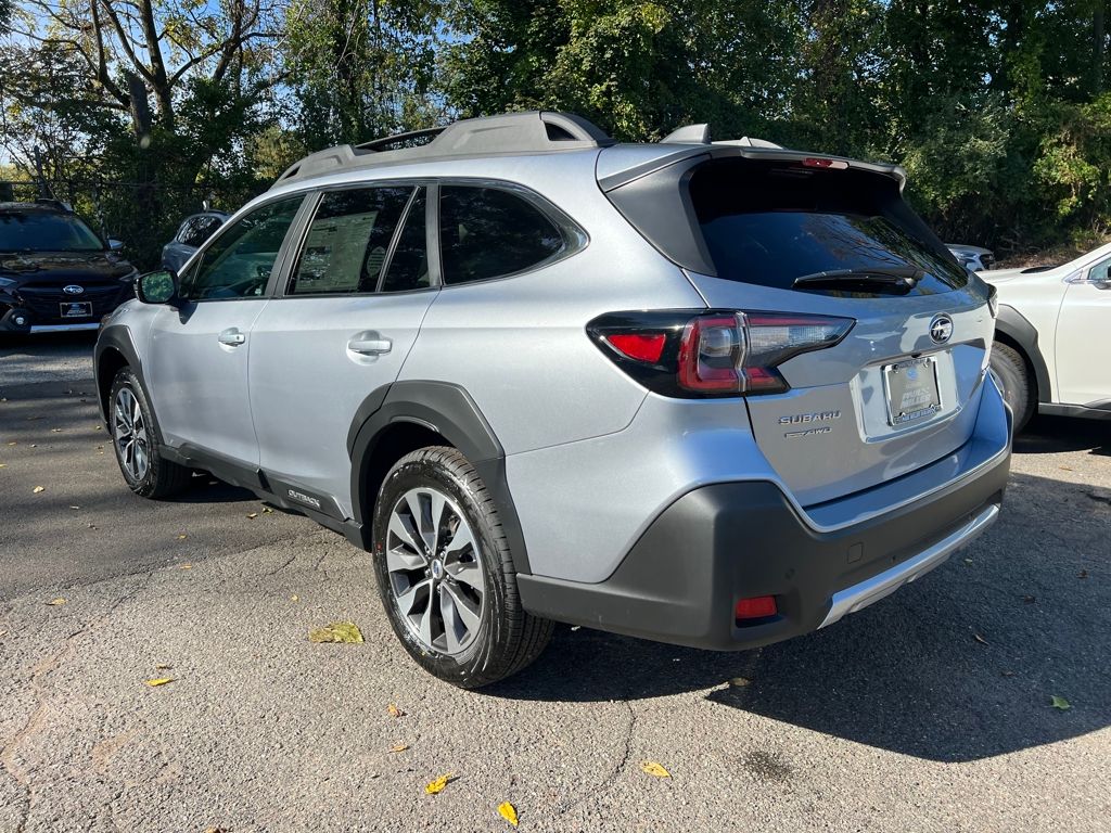 2025 Subaru Outback Limited photo 4