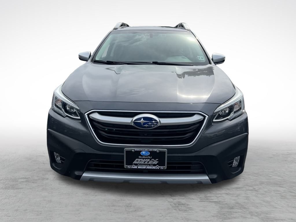 2022 Subaru Outback Touring photo 2