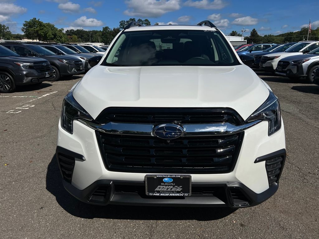 2025 Subaru Ascent Limited photo 2