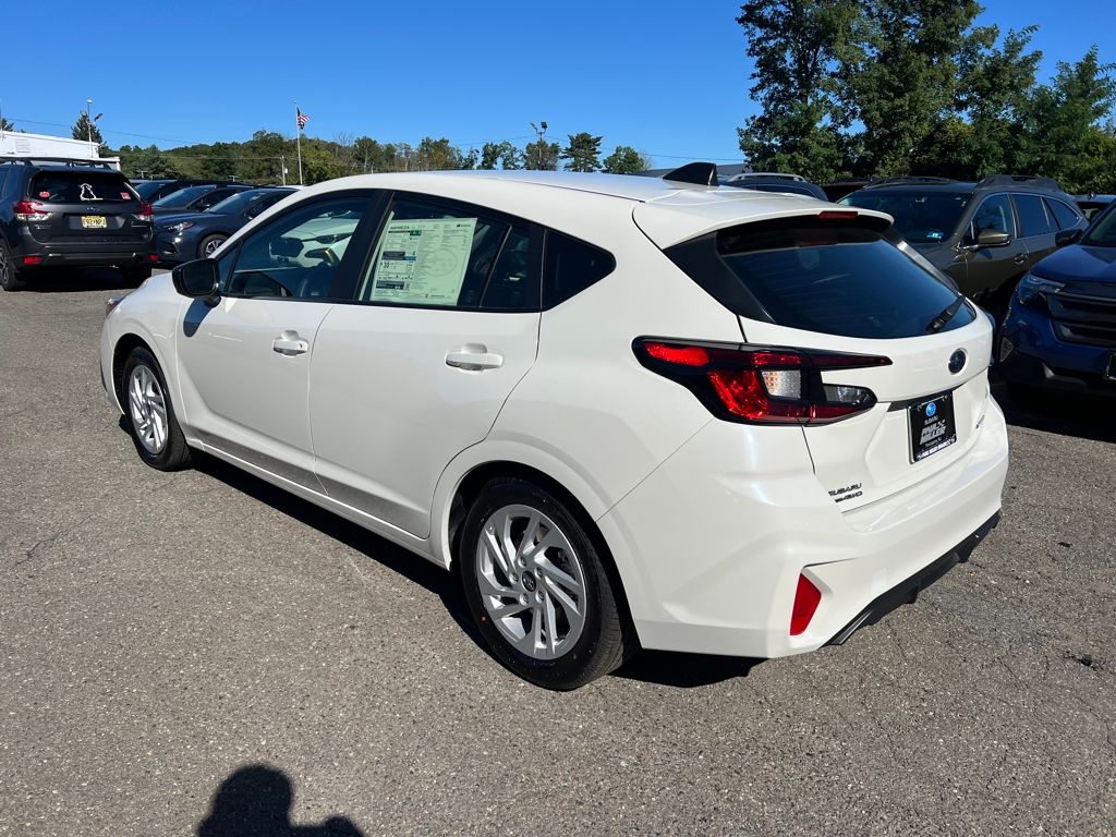 2025 Subaru Impreza Base photo 3