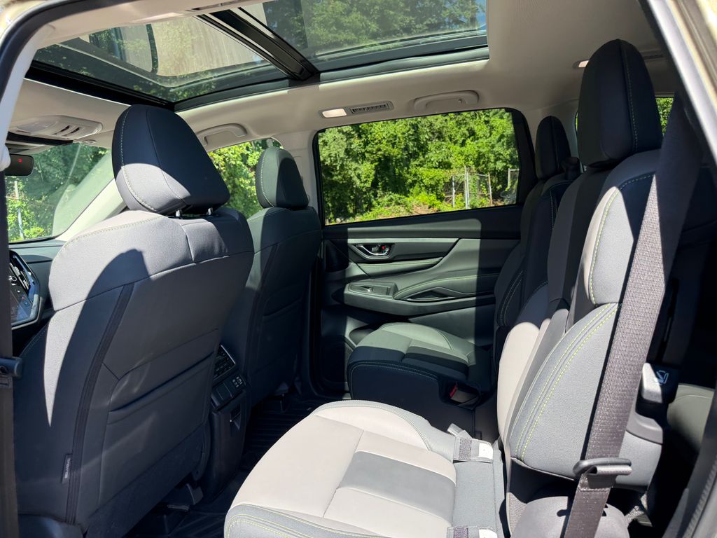 2025 Subaru Ascent Onyx Edition-Premium - Photo 28
