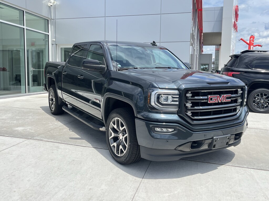 Certified 2017 GMC Sierra 1500 SLT 4WD Crew Cab 143.5 SLT