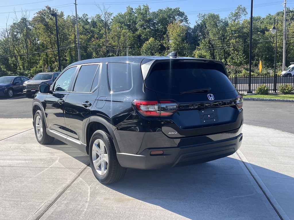 Used 2023 Honda Pilot LX LX