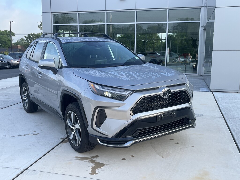Used 2025 Toyota RAV4 Plug-In Hybrid SE SE