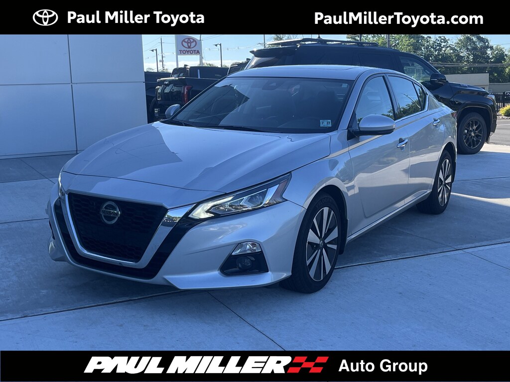 Used 2022 Nissan Altima 2.5 SL Sedan