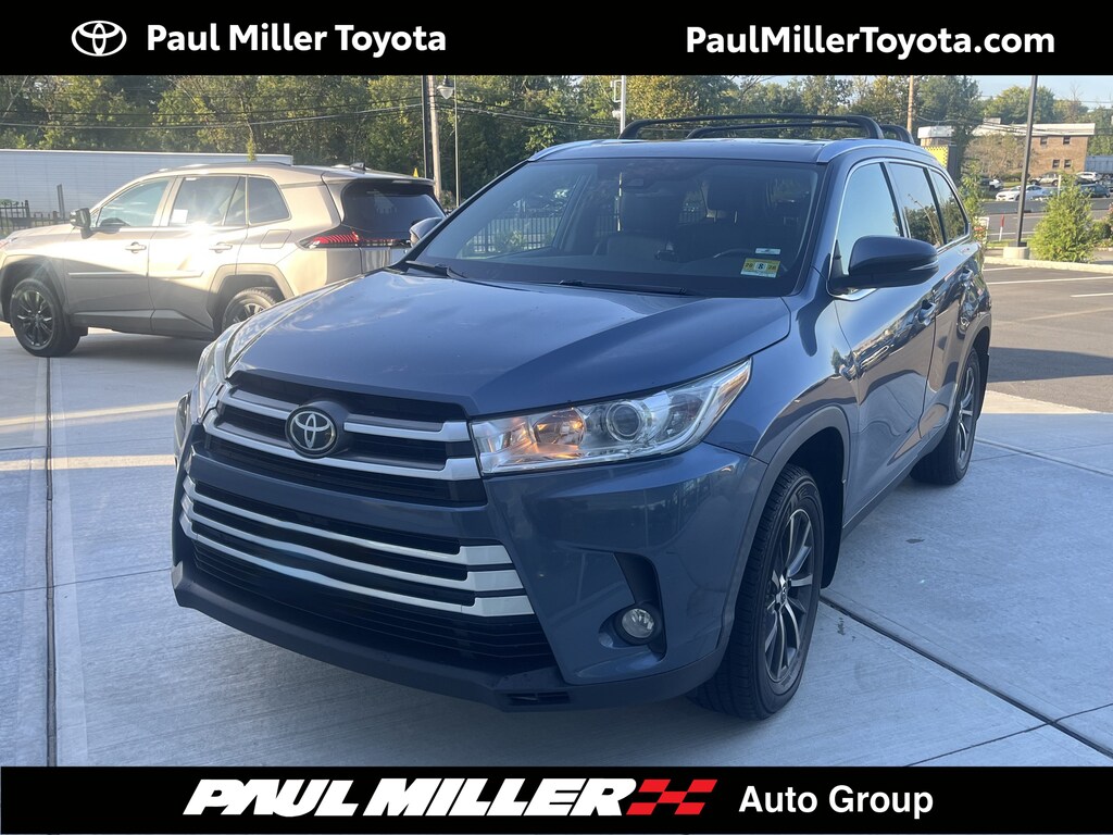 Used 2019 Toyota Highlander XLE XLE V6 AWD