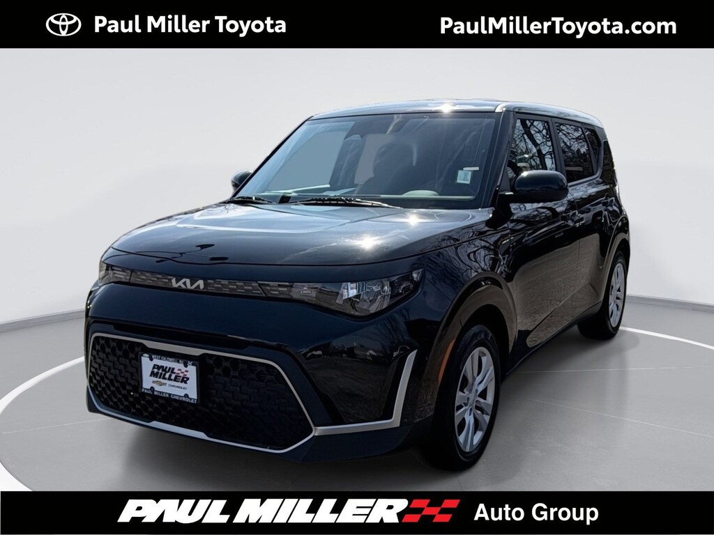 Used 2023 Kia Soul LX LX IVT