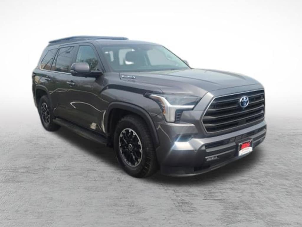 Used 2024 Toyota Sequoia SR5 SR5 4WD