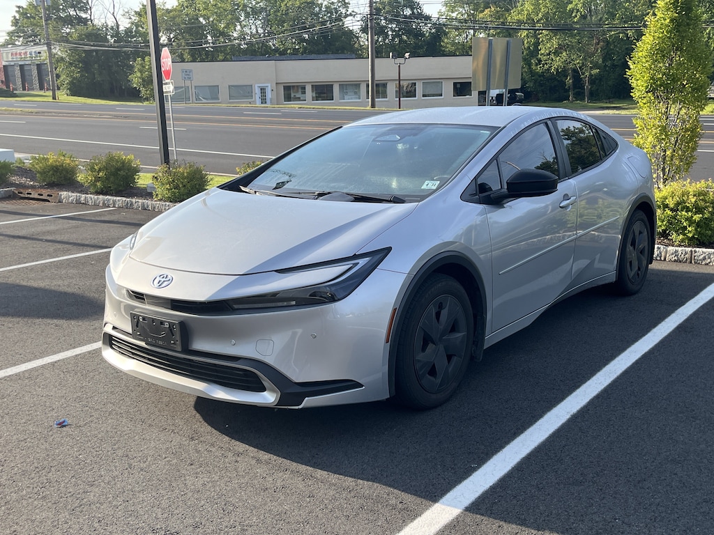 Certified 2026 Toyota Prius Plug-In Hybrid SE SE