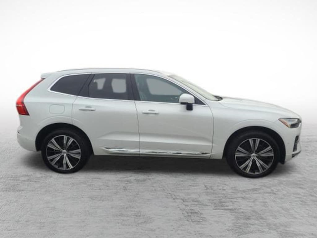 Used 2022 Volvo XC60 Recharge Plug-In Hybrid T8 Inscription T8 eAWD