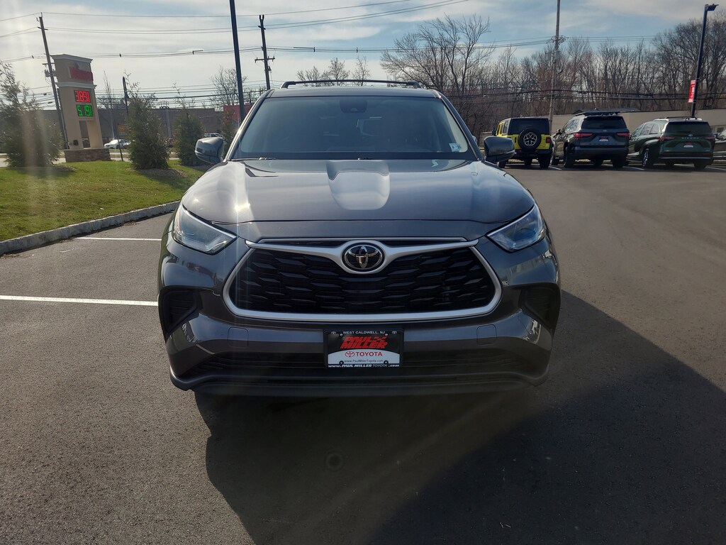 Used 2023 Toyota Highlander L L AWD