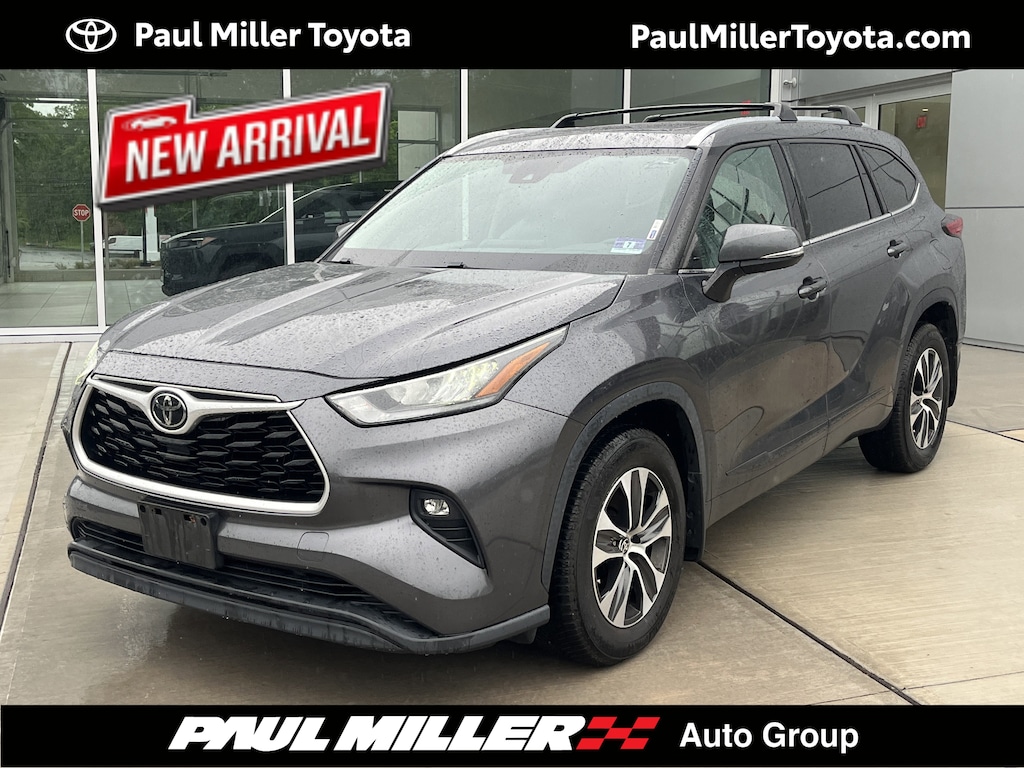 Used 2020 Toyota Highlander XLE XLE