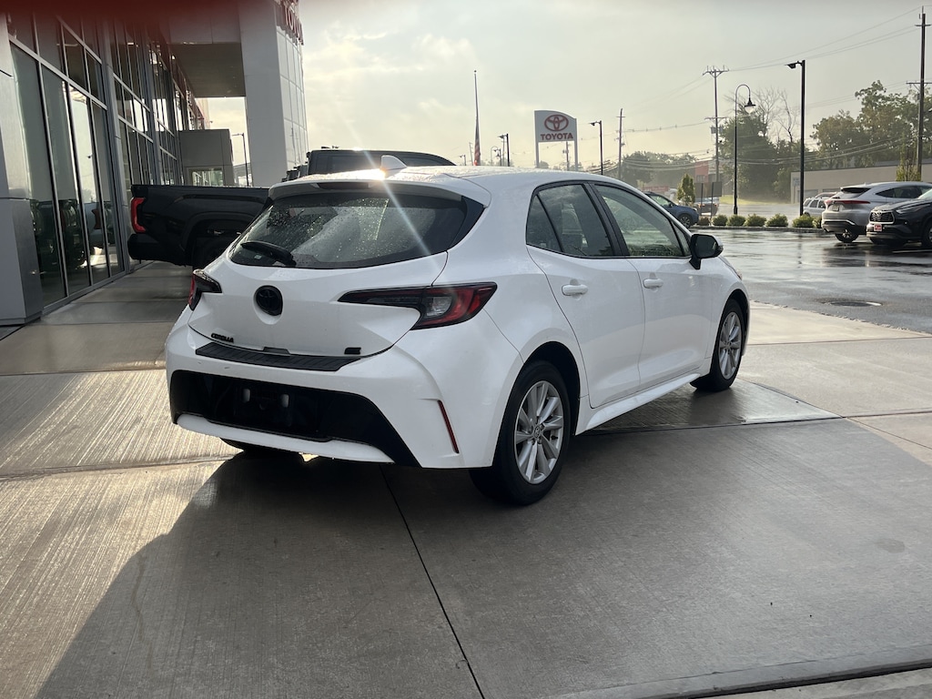 Certified 2023 Toyota Corolla Hatchback SE SE CVT