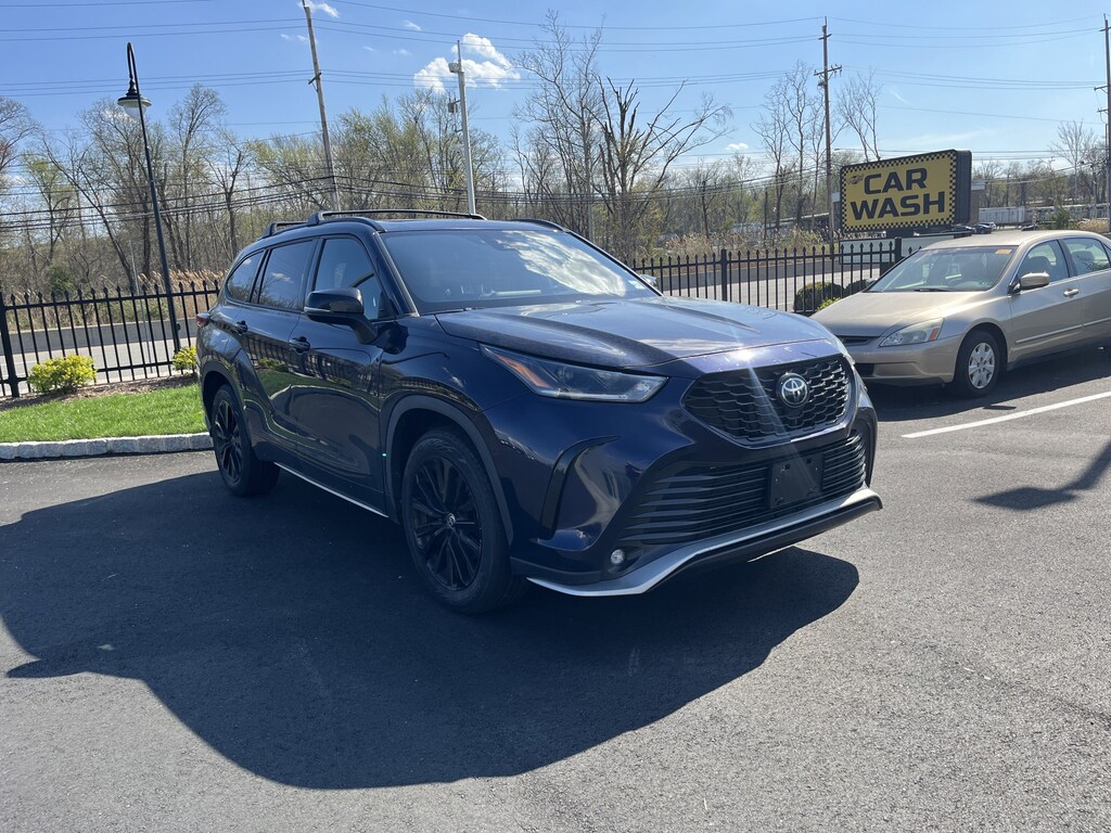 Used 2023 Toyota Highlander XSE XSE AWD