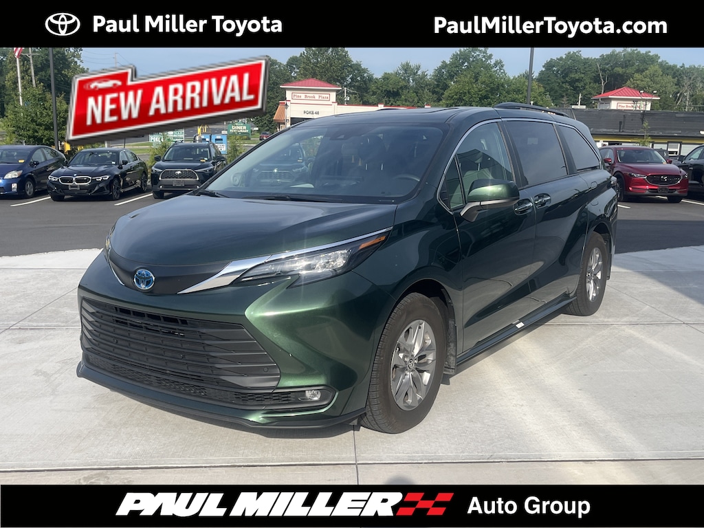 Certified 2025 Toyota Sienna XLE XLE AWD
