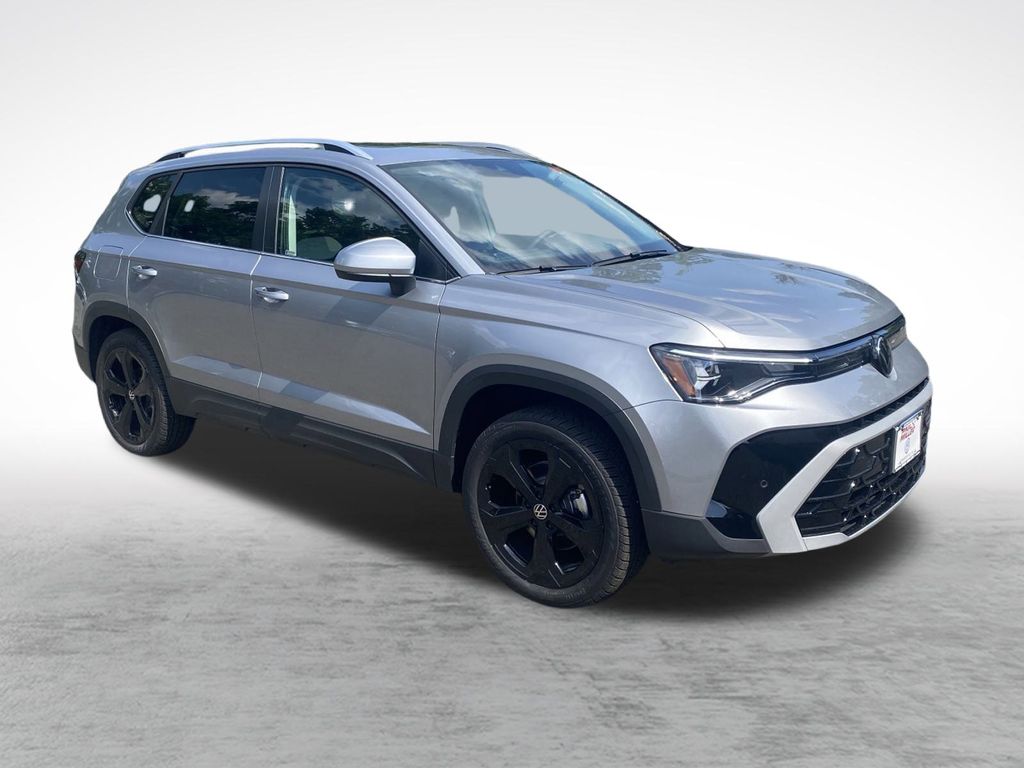 2025 Volkswagen Taos SEL photo 3