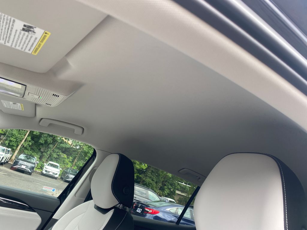 2026 Volkswagen Tiguan SE - Photo 15