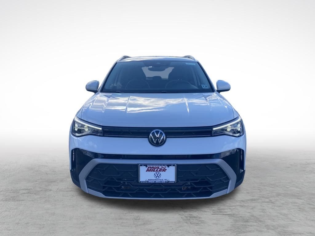 Certified 2025 Volkswagen Taos 1.5T SE SUV