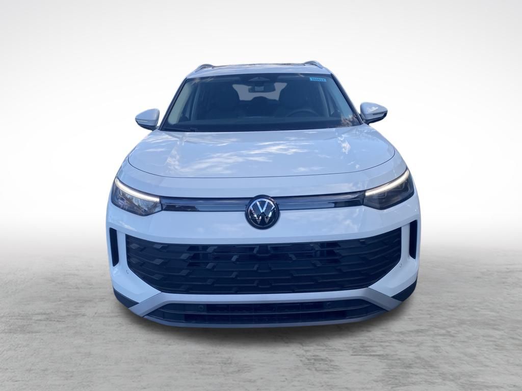 2026 Volkswagen Tiguan SE photo 2