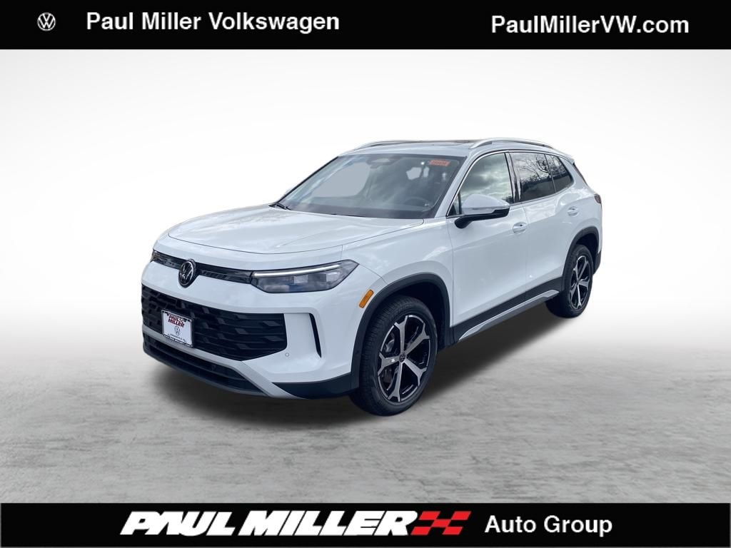 New 2025 Volkswagen Tiguan 2.0T SE SUV