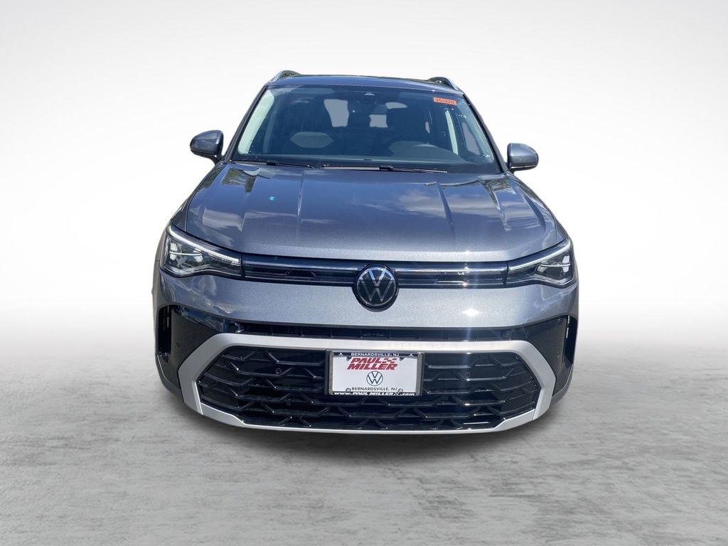 2025 Volkswagen Taos SEL photo 2