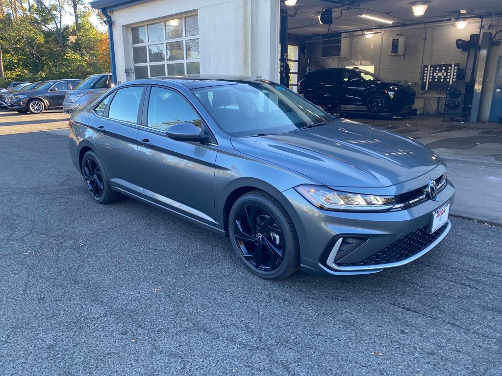 2026 Volkswagen Jetta 1.5T SE photo 3