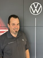 Staff member Edward Ernst from ID_0dd6fc17850c
