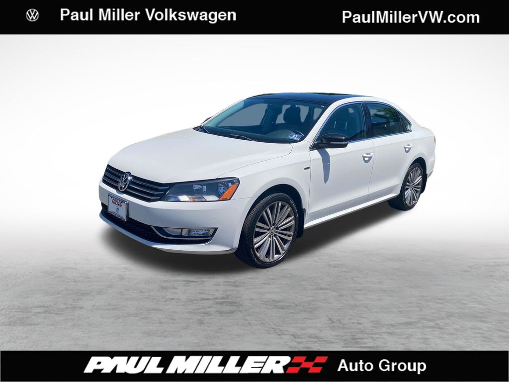 2015 Volkswagen Passat's photo