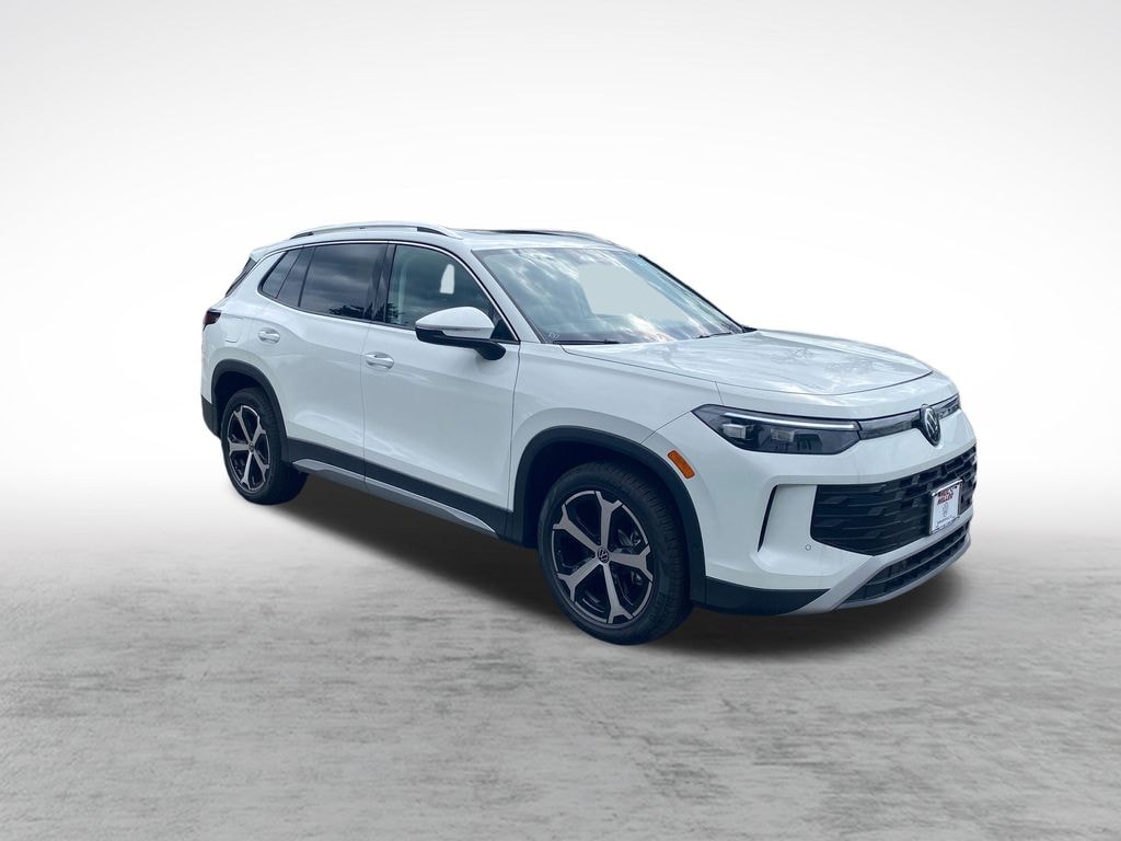 New 2026 Volkswagen Tiguan SE SUV