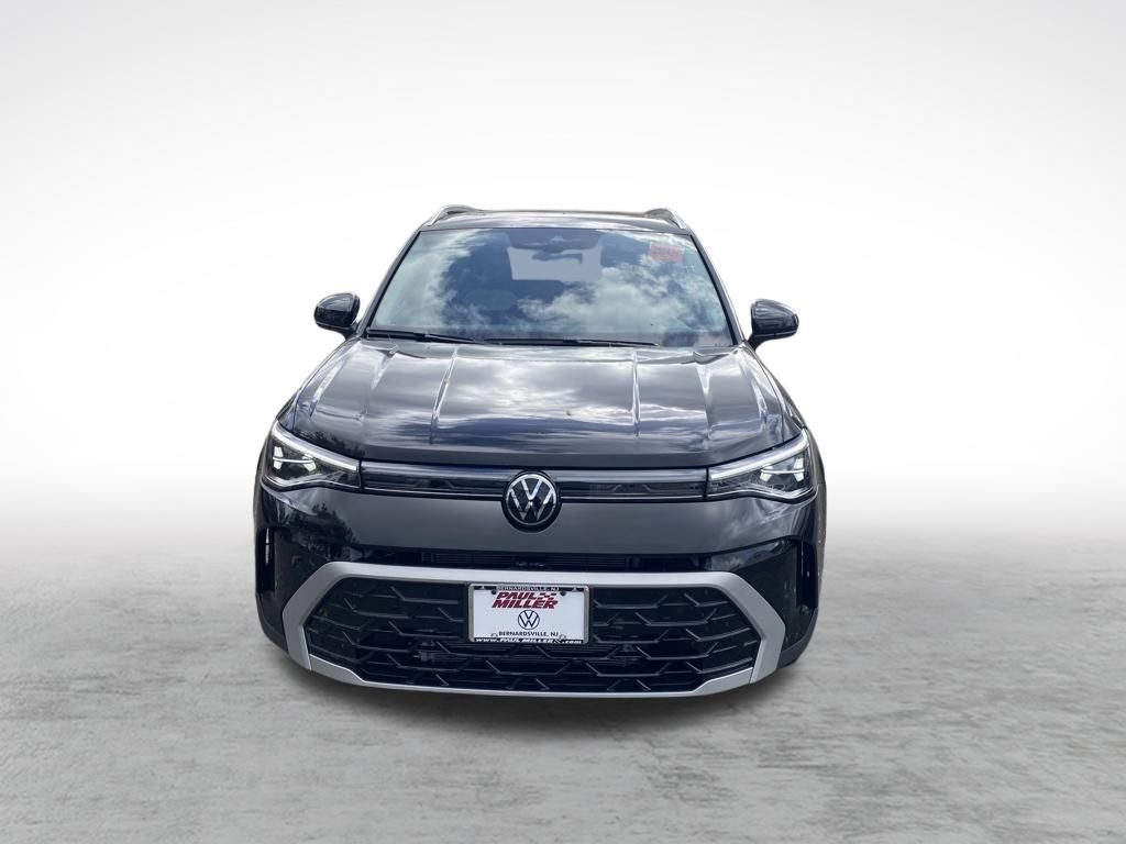 2025 Volkswagen Taos SEL photo 2