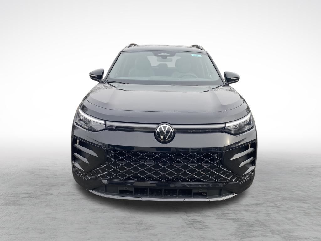 2026 Volkswagen Tiguan SE R-Line Black photo 2