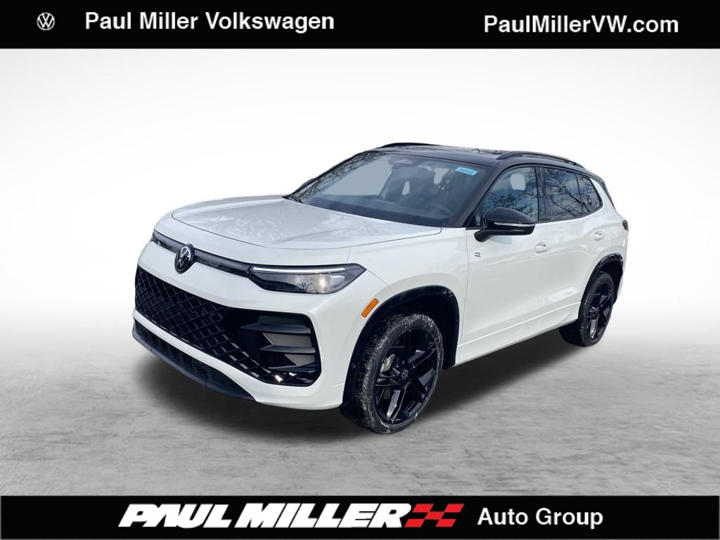 2026 Volkswagen Tiguan SE R-LINE BLACK's photo