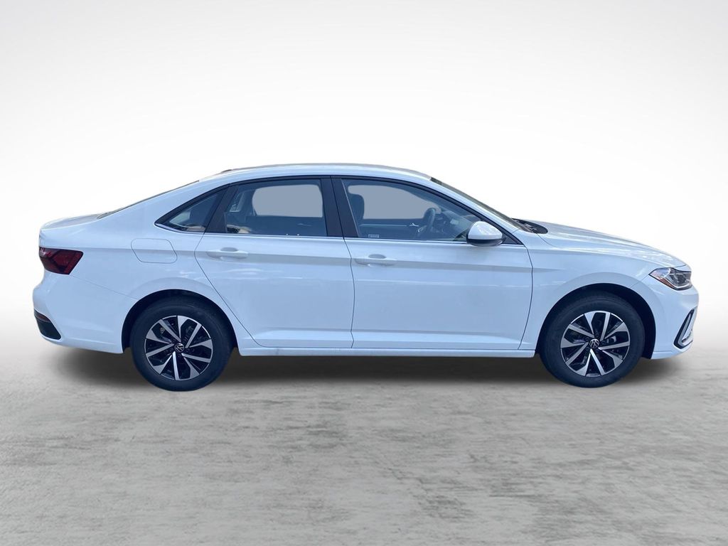2025 Volkswagen Jetta 1.5T S photo 4