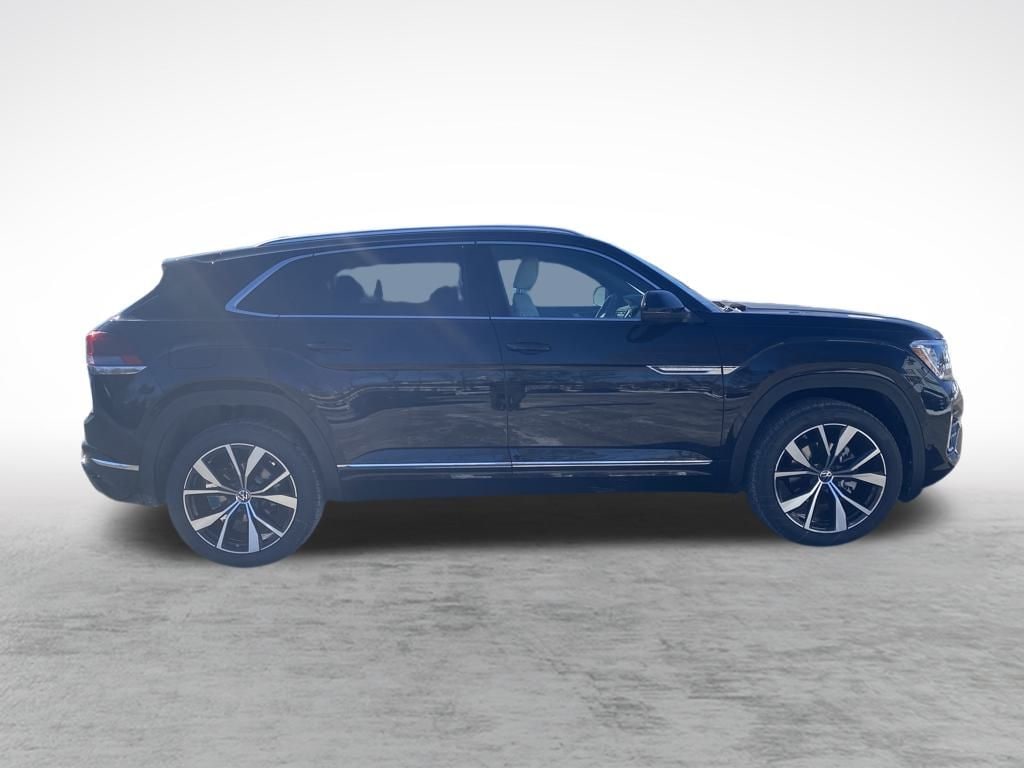 New 2026 Volkswagen Atlas Cross Sport 2.0T SEL Premium R-Line SUV