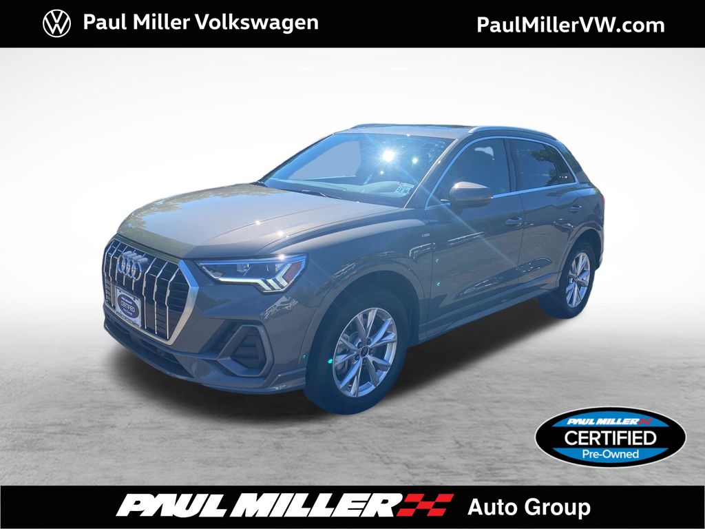 2025 Audi Q3 45 TFSI S Line Premium Plus quattro's photo