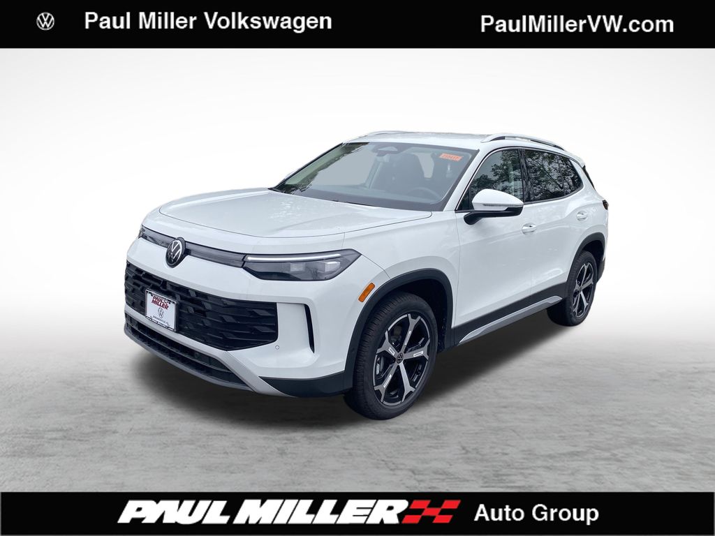 2025 Volkswagen Tiguan SE's photo