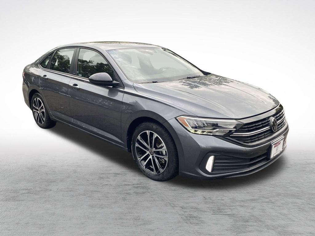 2024 Volkswagen Jetta 1.5T Sport photo 3