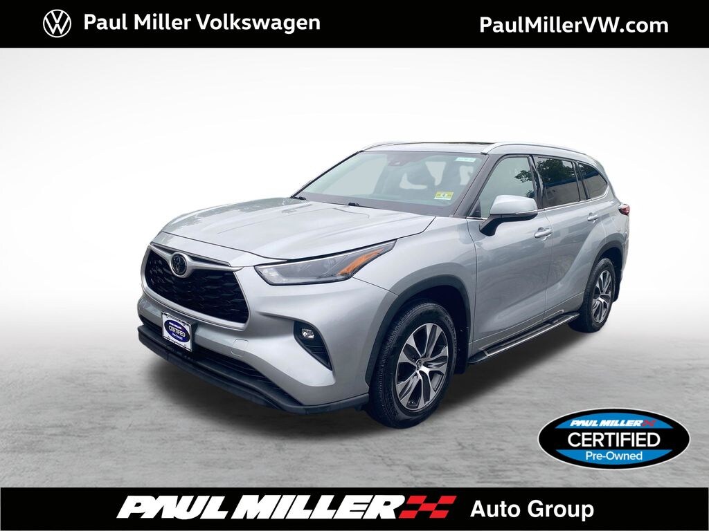 Used 2021 Toyota Highlander XLE SUV