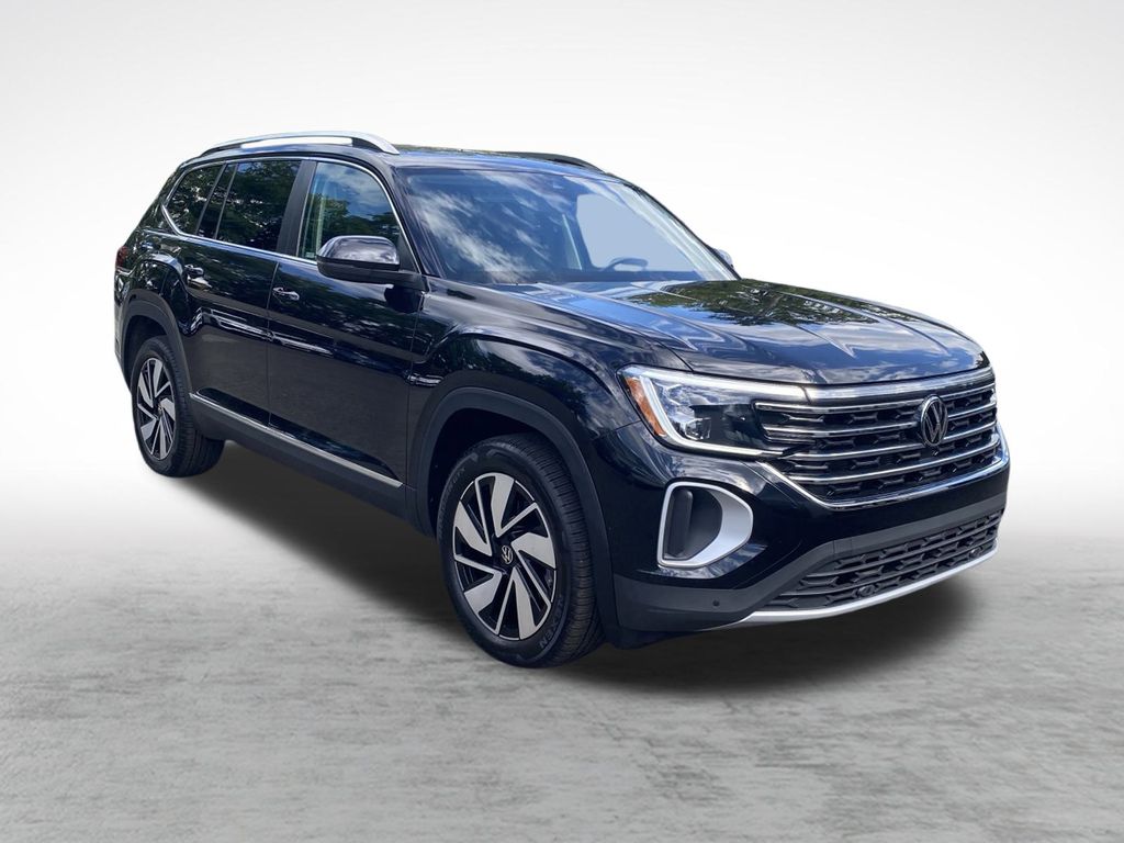 2025 Volkswagen Atlas SEL photo 3