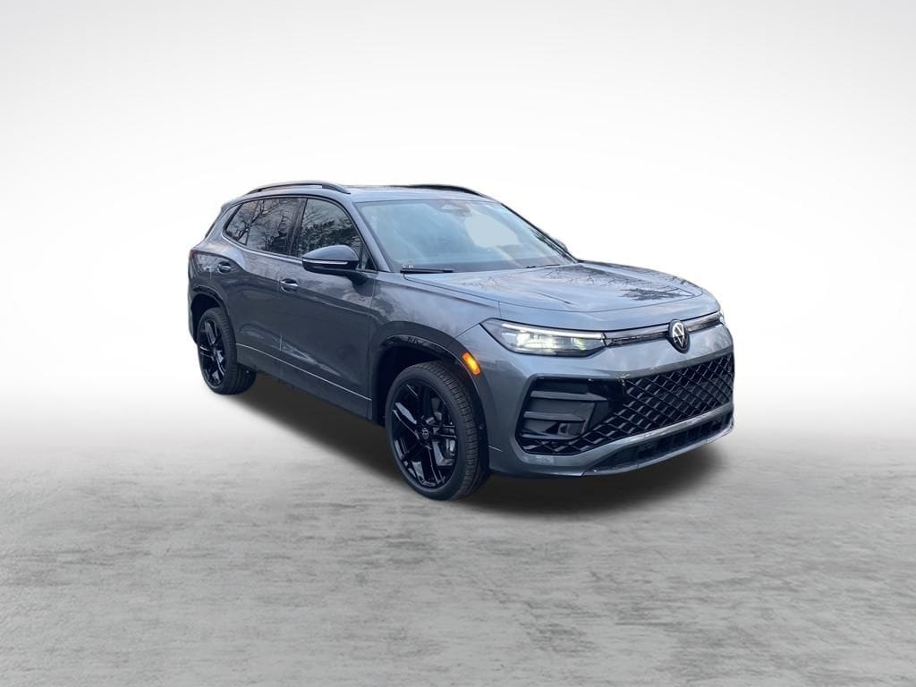 New 2026 Volkswagen Tiguan 2.0T SE R-Line Black SUV