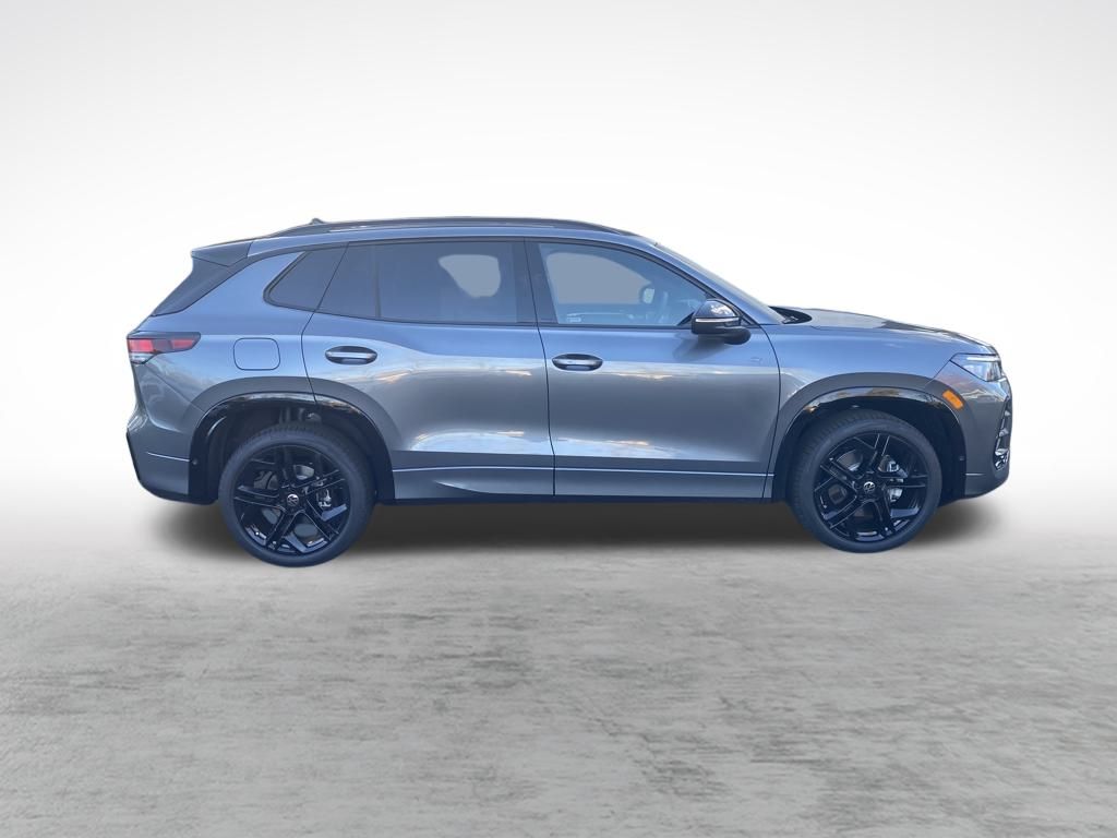 2026 Volkswagen Tiguan SE R-Line Black photo 2