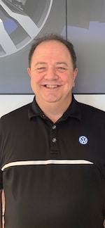 Staff member Ken Rasa from ID_1f20ed7d6737