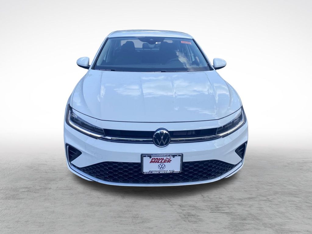 2025 Volkswagen Jetta 1.5T S photo 2