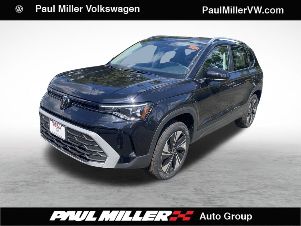 2025 Volkswagen Taos SE's photo