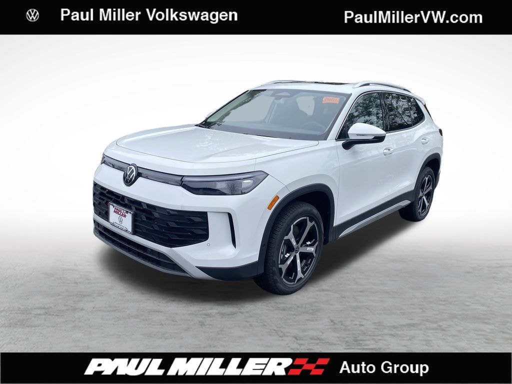 New 2025 Volkswagen Tiguan 2.0T SE SUV