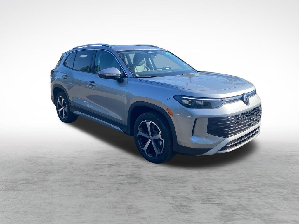 New 2026 Volkswagen Tiguan 2.0T SE SUV